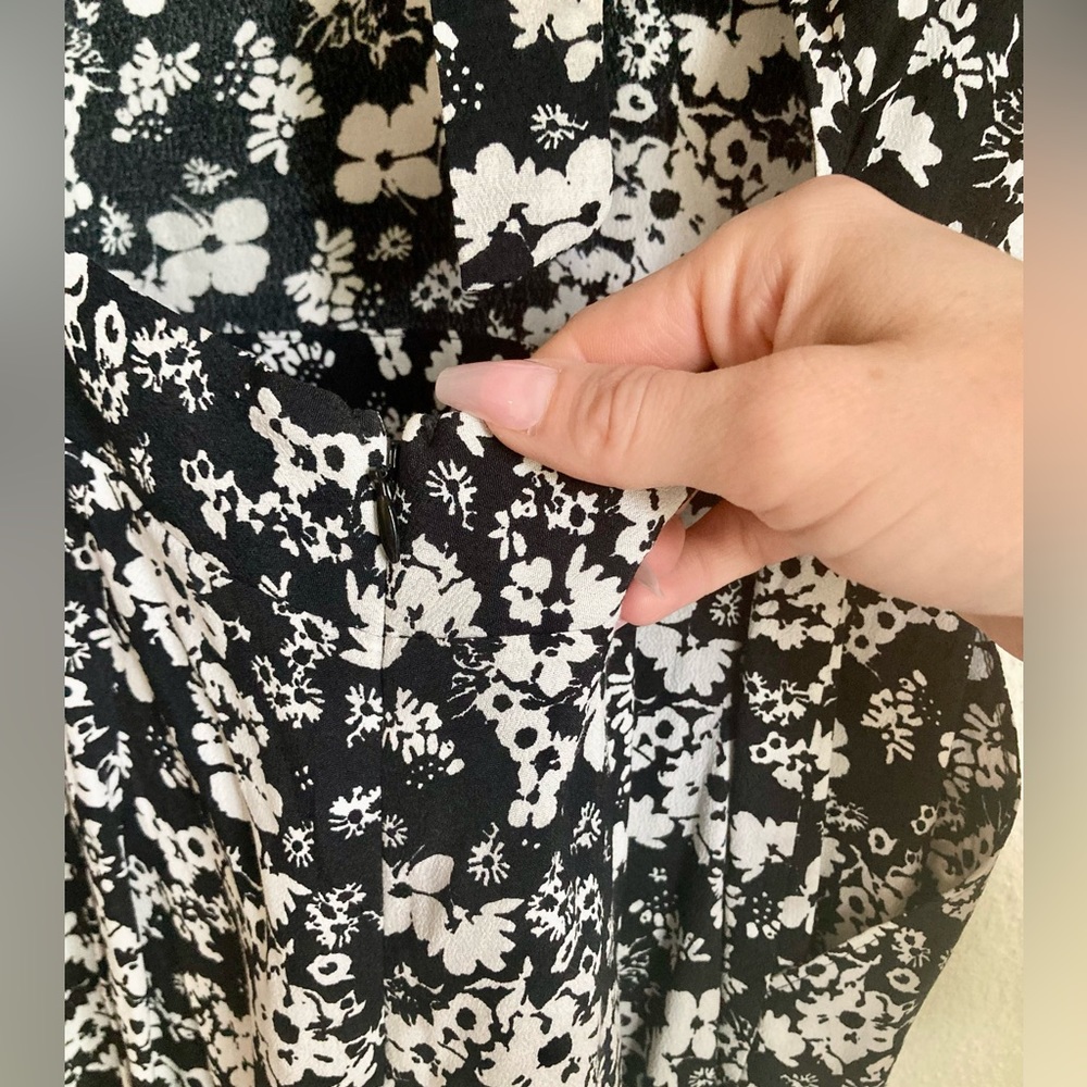 Express Romper - Picture 5 of 12